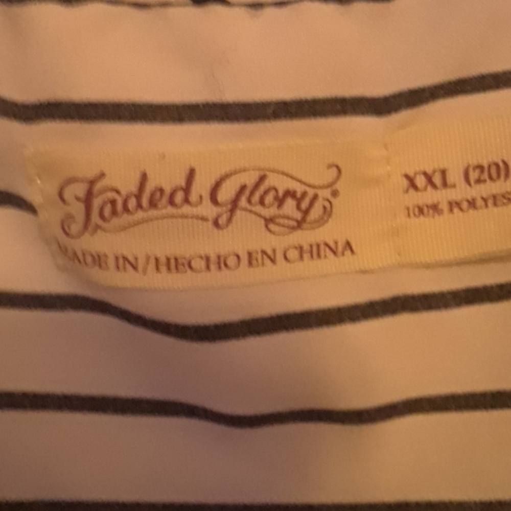 Shirt - Picture 4 of 4